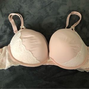 Torrid 44C plunge push up bra